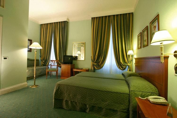 Hotel Ateneo Garden Palace 4*