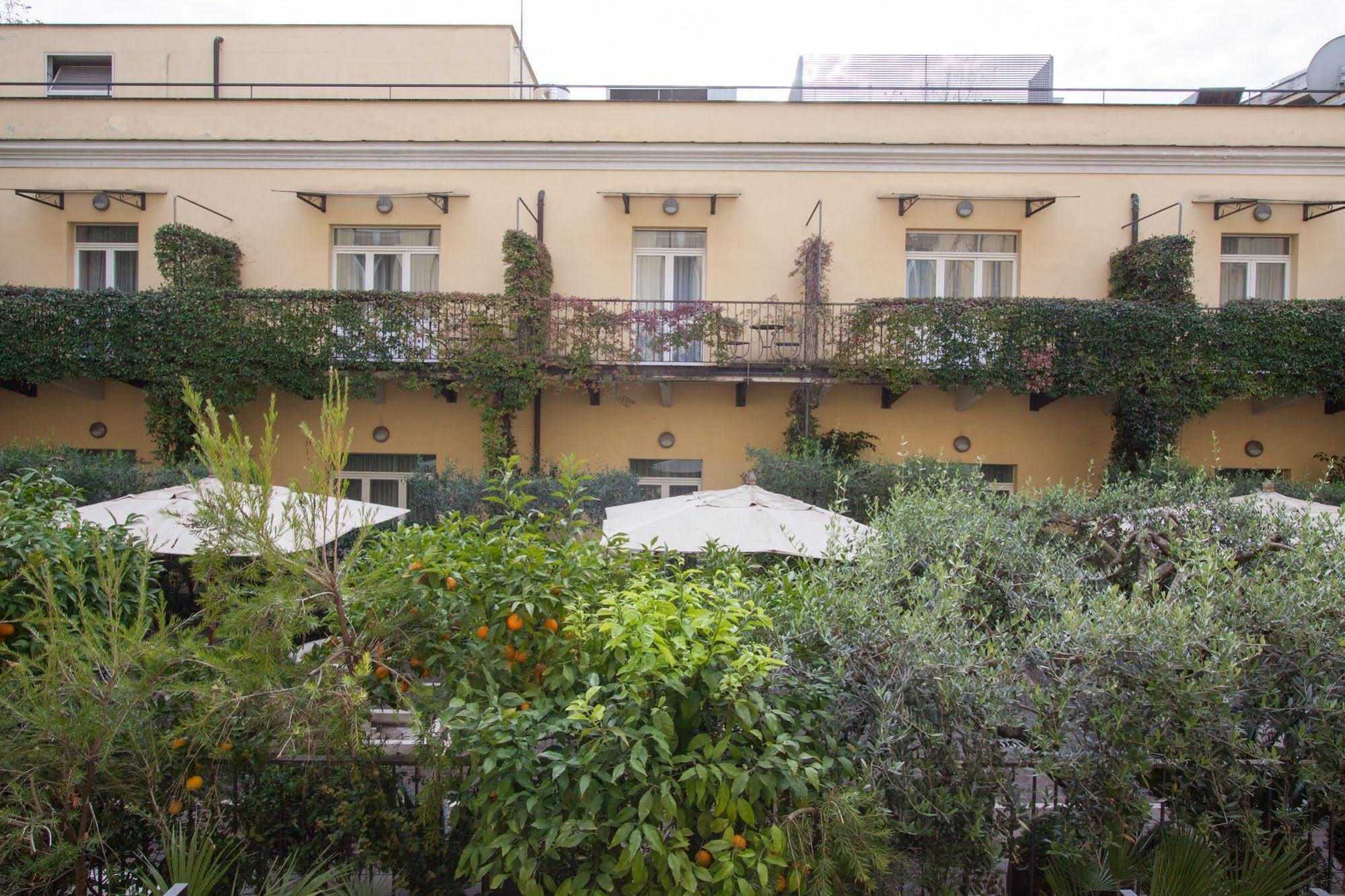 Ateneo Garden Palace 4*