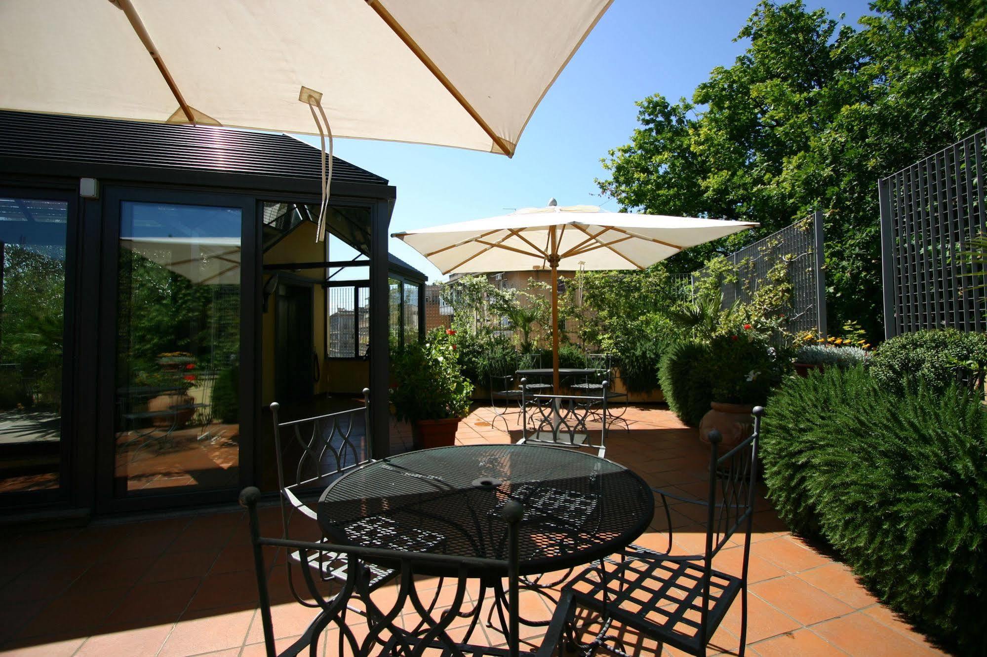 Hotel Ateneo Garden Palace Rome